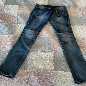 New with tags-men’s Cain and Abel skinny fit jeans